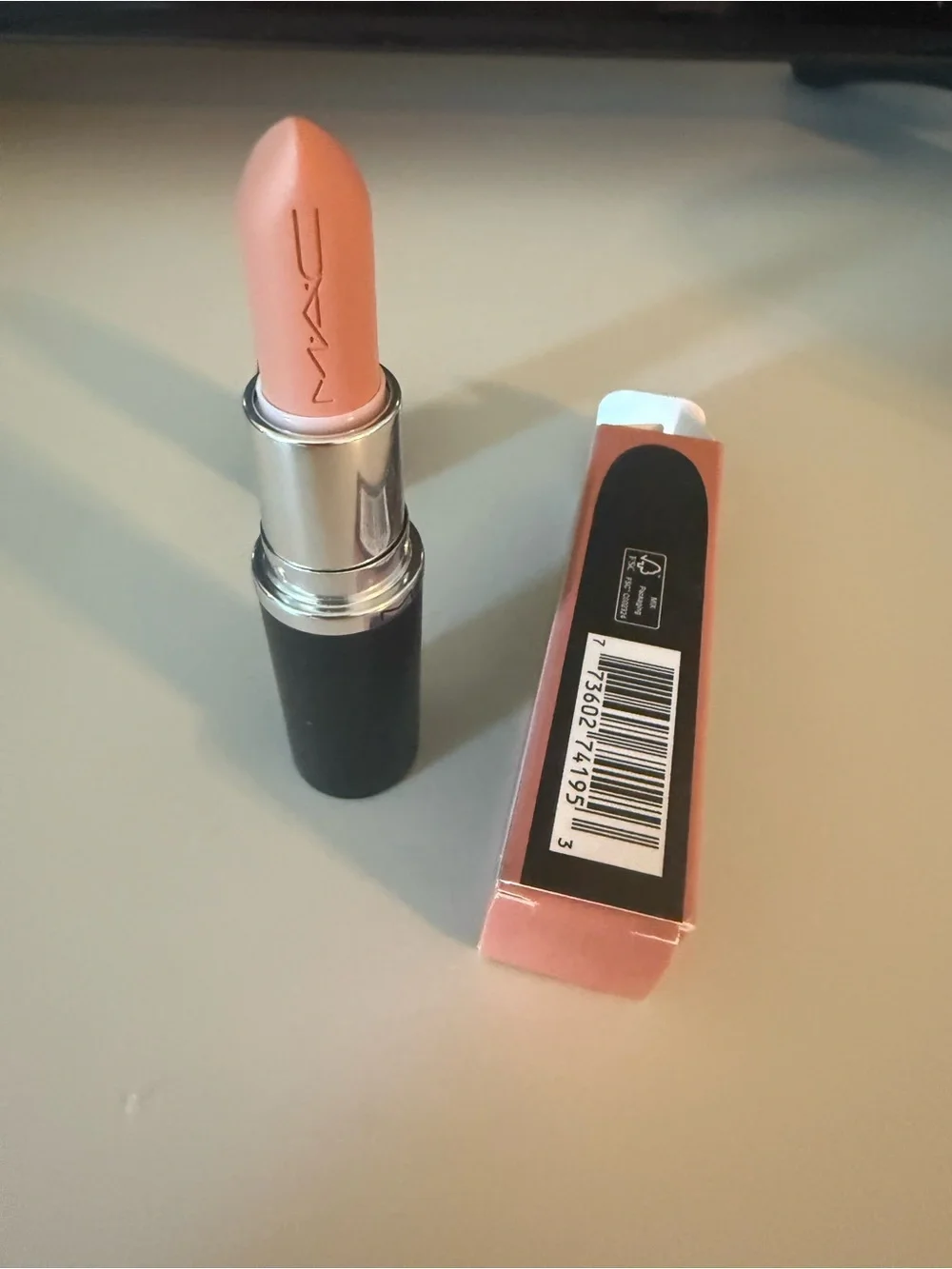 MAC Cosmetics NIB fleshpot #836 lipstick